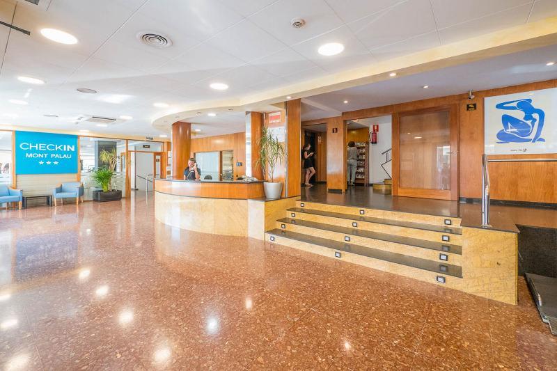 Hotel Checkin Montpalau ปิเนดาเดมาร์ ภายนอก รูปภาพ
